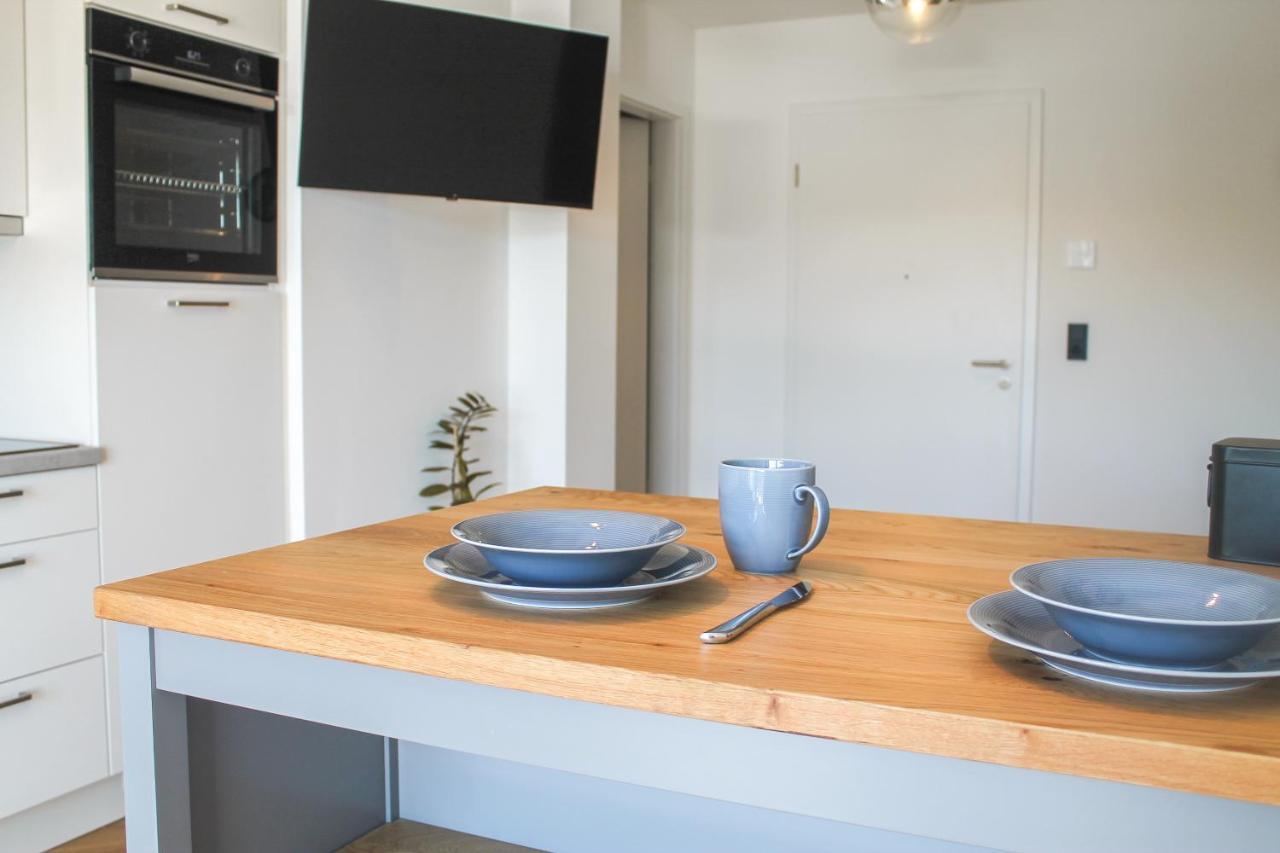 Wonderful World - Stadtnah, Balkon, Parkplatz, E-ladestation, Fitnessstudio *