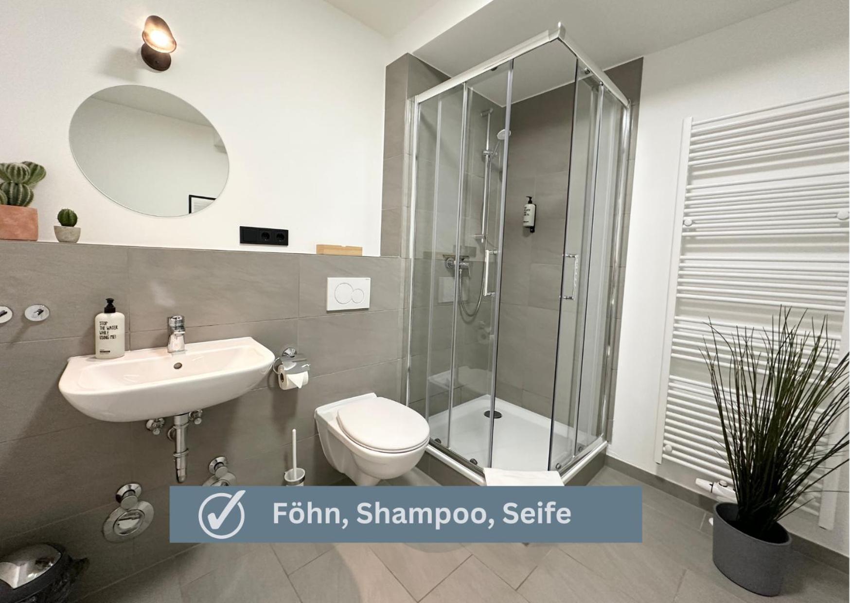 Apartment Wonderful World - Stadtnah, Balkon, Parkplatz, E-ladestation, Fitnessstudio Koblenz (Rhineland-Palatinate)